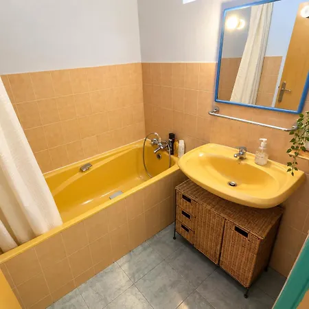 King Size Bed 5 Min Metro Paris Orly Villejuif